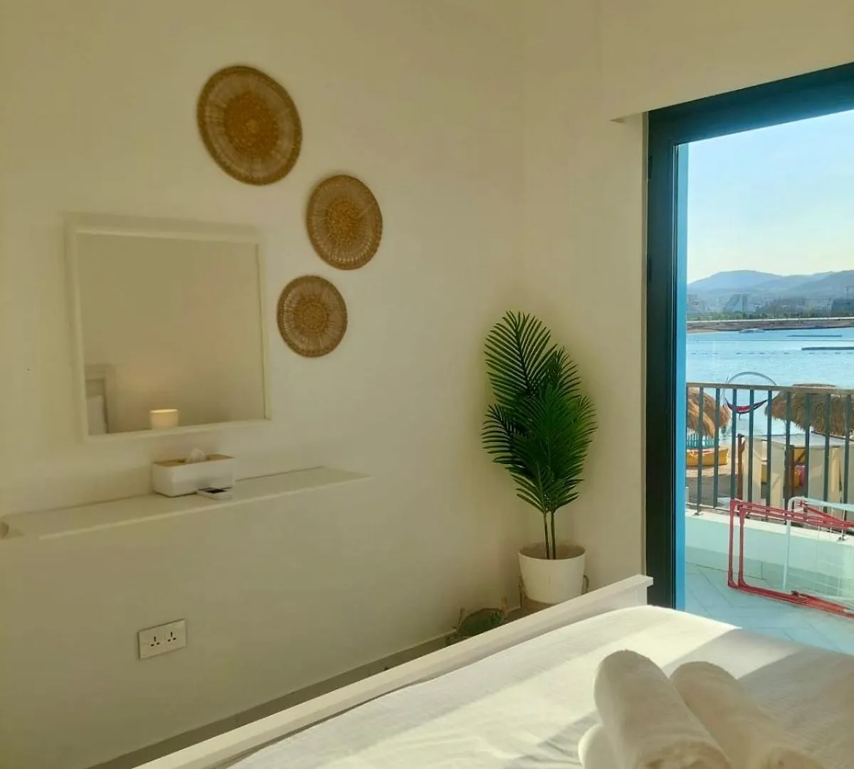 Cozy Apartment With Private Beach In B12, Aqaba