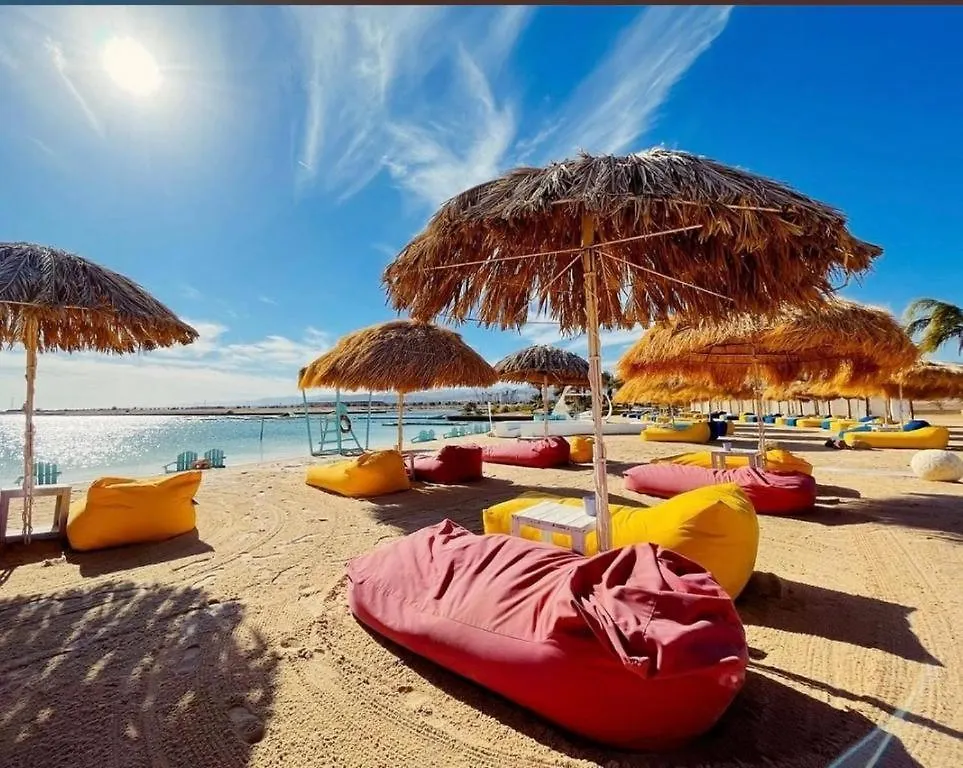 Cozy Apartment With Private Beach In B12, Aqaba Jordanien