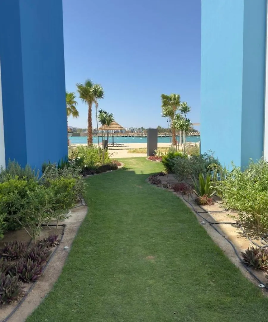 Cozy Apartment With Private Beach In B12, Aqaba